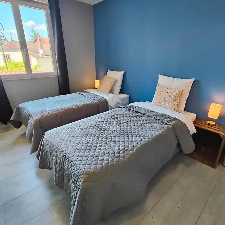 Au Vendangeoir De Groupe Piscine * Couvignon